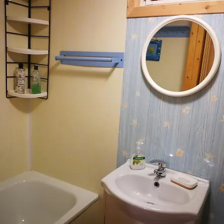 Na Jeziorem Wilczynskim Budzislawskim , Las, Osobno Ogrodzony 2-6 Osob- Klimatyzacja, Ogrzewanie, 62-550 Zygmuntowo Gm Wilczyn *