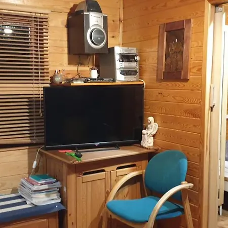 Na Jeziorem Wilczynskim Budzislawskim , Las, Osobno Ogrodzony 2-6 Osob- Klimatyzacja, Ogrzewanie, 62-550 Zygmuntowo Gm Wilczyn Zygmuntowo (Konin)