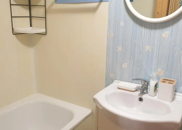 Na Jeziorem Wilczynskim Budzislawskim , Las, Osobno Ogrodzony 2-6 Osob- Klimatyzacja, Ogrzewanie, 62-550 Zygmuntowo Gm Wilczyn