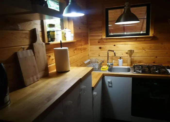 Na Jeziorem Wilczynskim Budzislawskim , Las, Osobno Ogrodzony 2-6 Osob- Klimatyzacja, Ogrzewanie, 62-550 Zygmuntowo Gm Wilczyn *